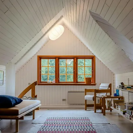 Thatched Hideaway At Svinklov Forest Edge *